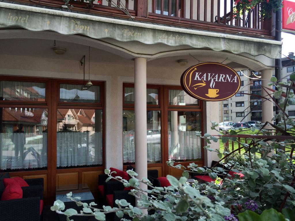 Garni Hotel Zvon ซเร็ตเช ภายนอก รูปภาพ