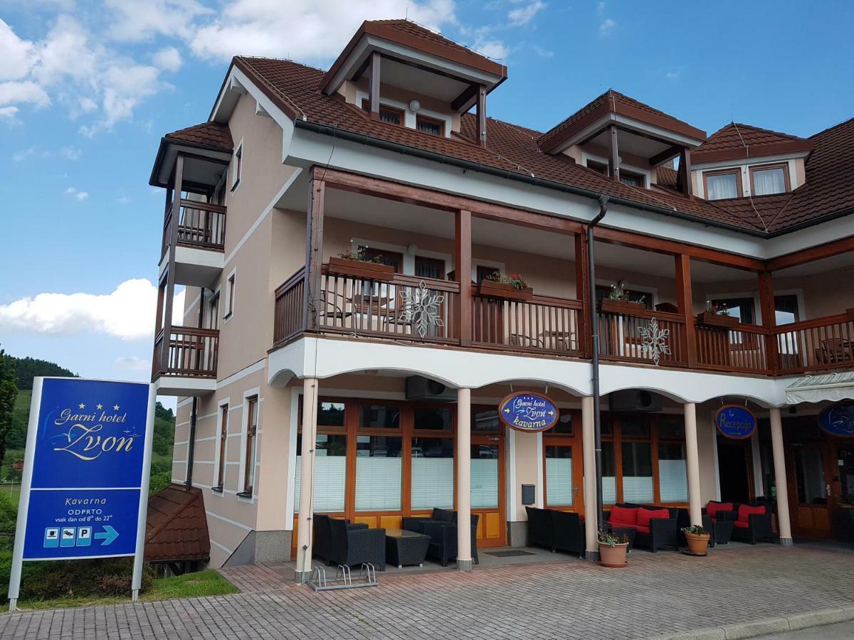 Garni Hotel Zvon ซเร็ตเช ภายนอก รูปภาพ